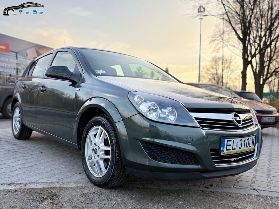 Opel Astra Opel Astra H • 2011 • Polift • 65 000 km • ASO • Salon Polska
