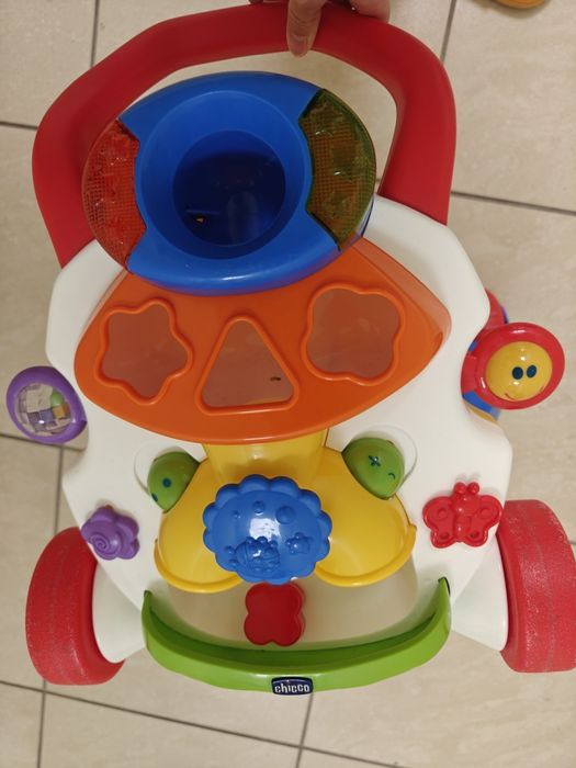 Chodzik pchacz CHICCO dla dzieci