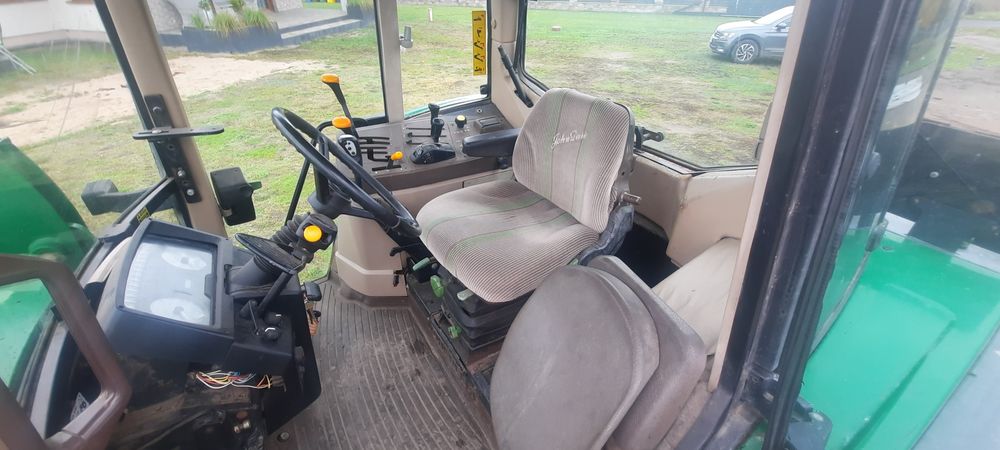 Ciągnik JOHN DEERE 6110SE 85KM z ładowaczem czołowym turem mechaniczny