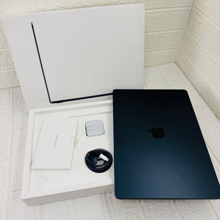 №2346	MRYU3	MacBook Air15 	Midnight	M3	8/256