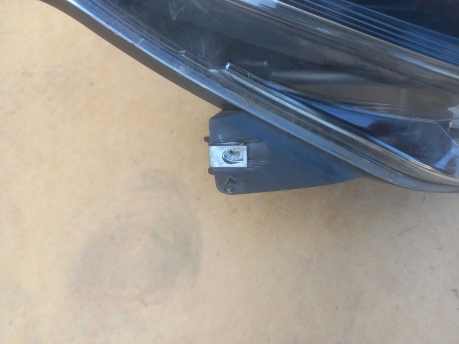 reflektor lampa przód opel insignia lift led 13-17 prawy europa cały