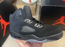 Jordan 5 Retrо Black cat в наявності 41-45, чорні.