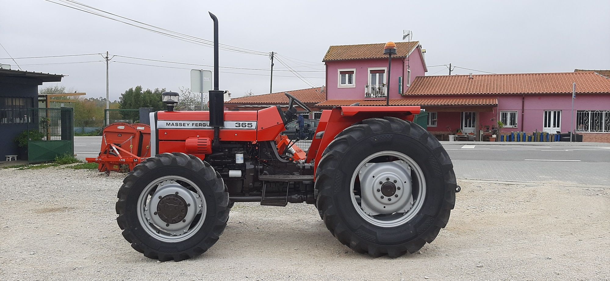 Tractor/Trator Massey-Ferguson 365