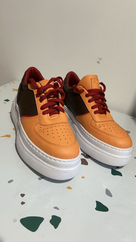 Sneakersy Guess rozmiar 40