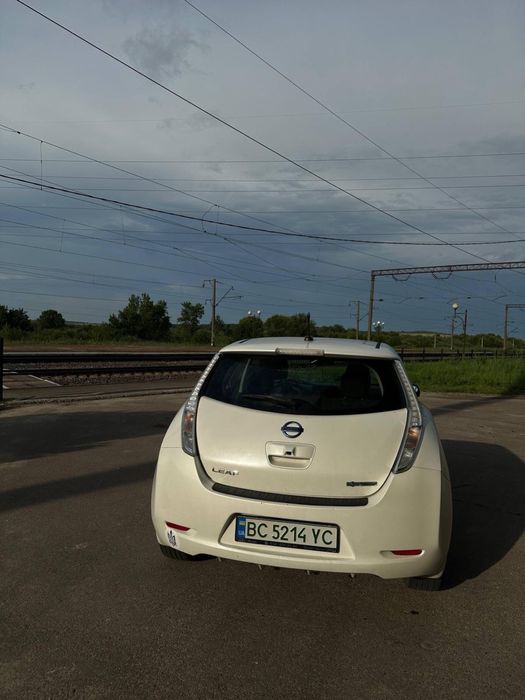 Nissan leaf 40 kwt 250 km+