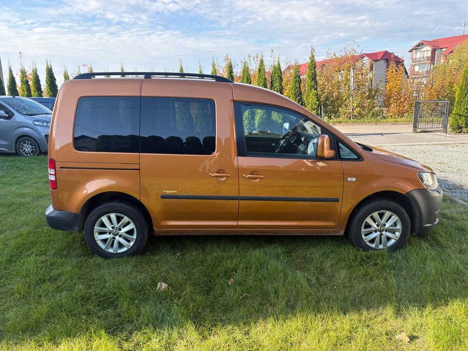 VW Caddy life automat DSG tdi Klima hak 2014 rok