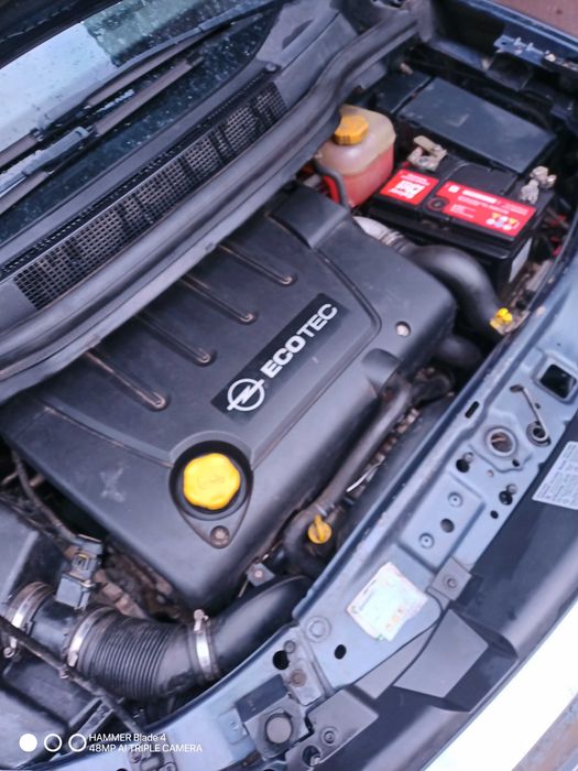 Opel Zafira b lift 2008r