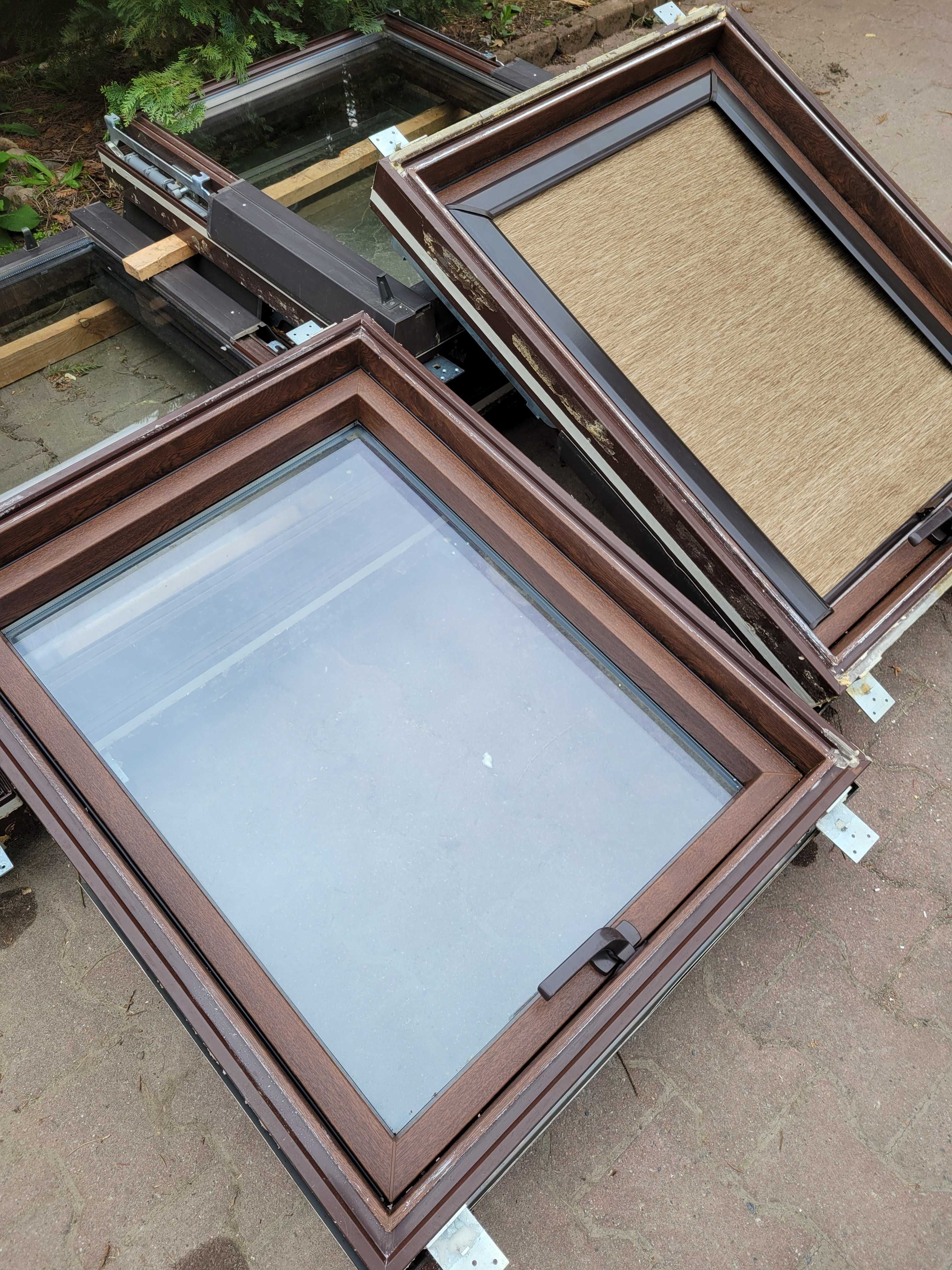 Okna dachowe PCV 6 sztuk Kolor ORZECH SUPER STAN Rolety w każdym oknie
