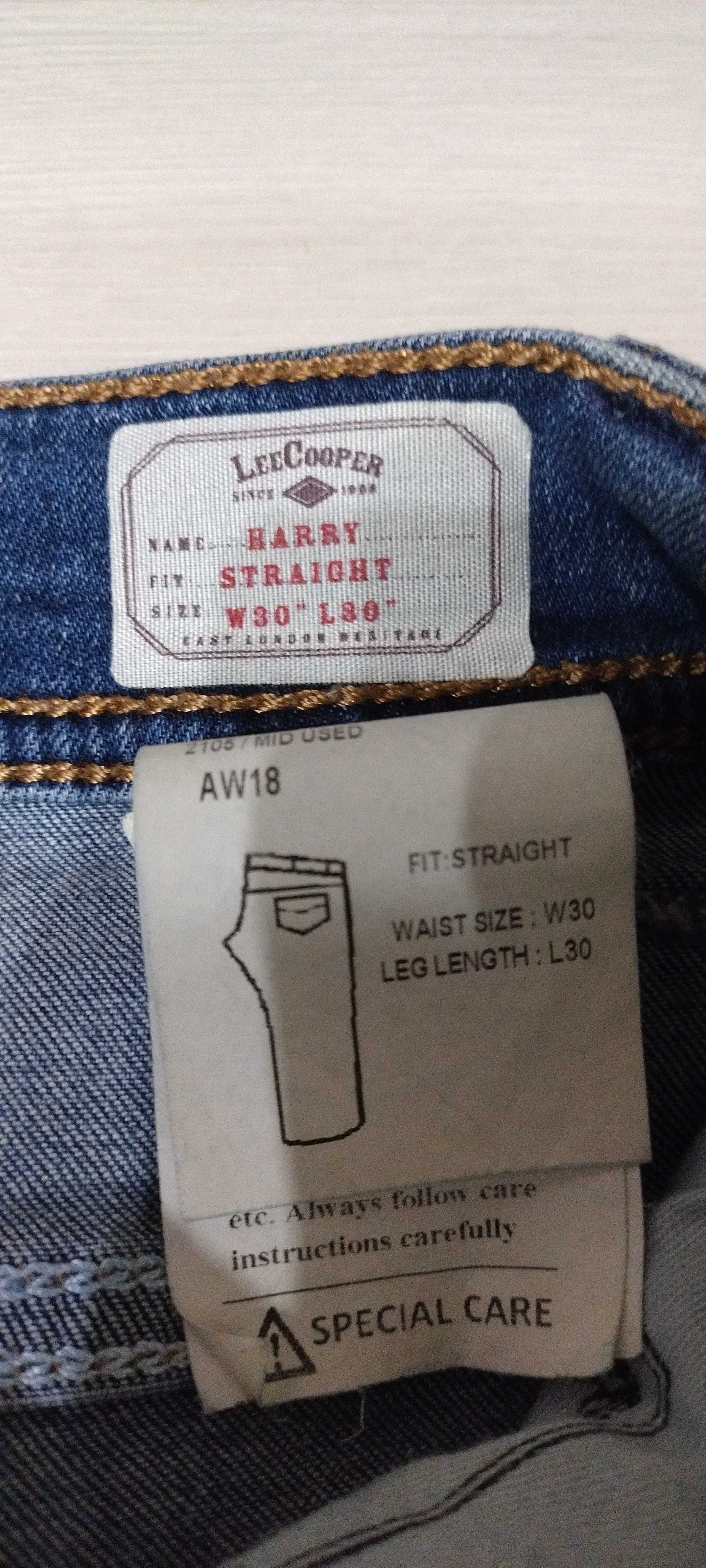 Spodnie jeansowe Firmy : LEE COPER.
