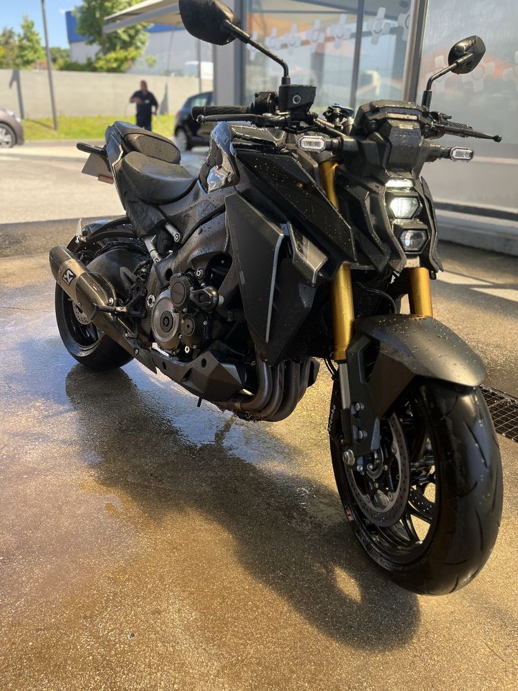 Suzuki gsx s1000 akrapovic