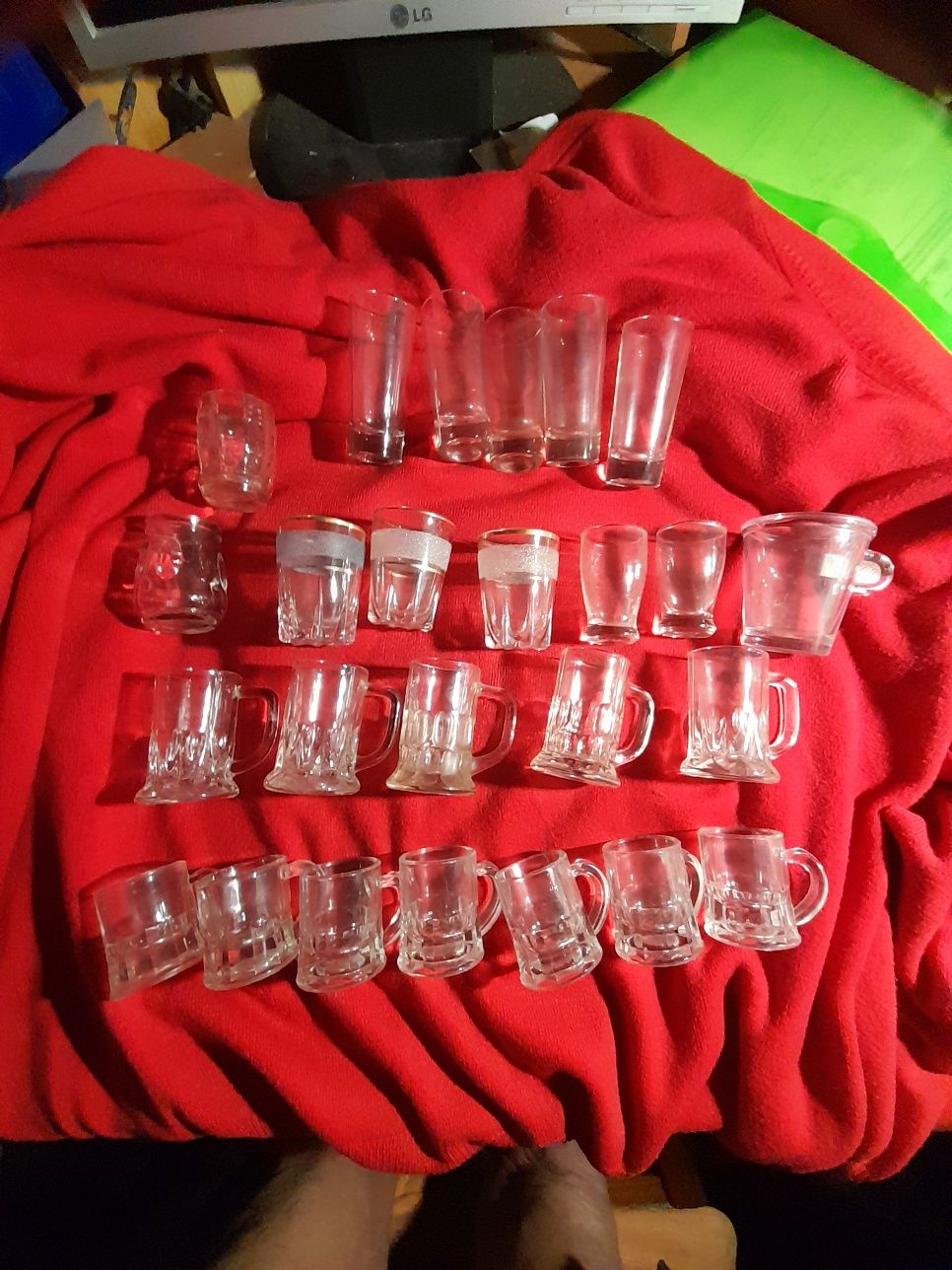 Lote de 62 shots . mini  calices diversos e mini canequinhas p shots