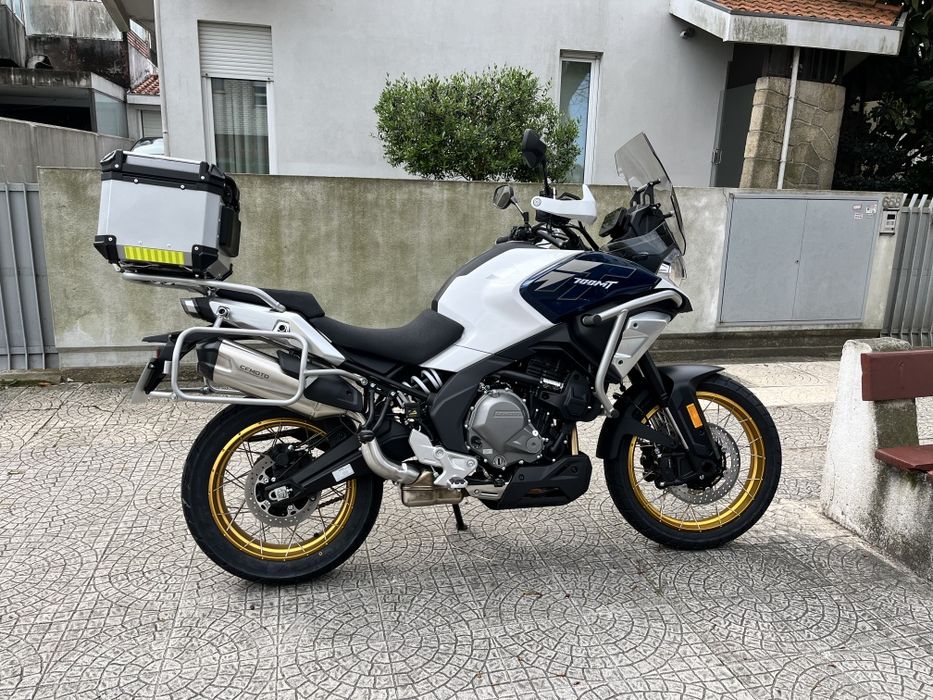 CFMOTO 700ADV 2025
