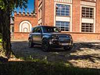 Land Rover Defender MY25.5 4.4P V8 635 PS AWD Auto 110 OCTA