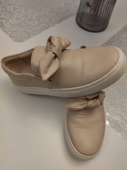 Zara półbuty w bdb stanie
