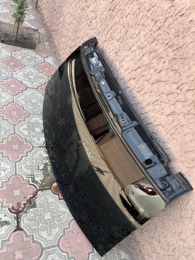 Заднее стекло volkswagen touareg gp 02-10