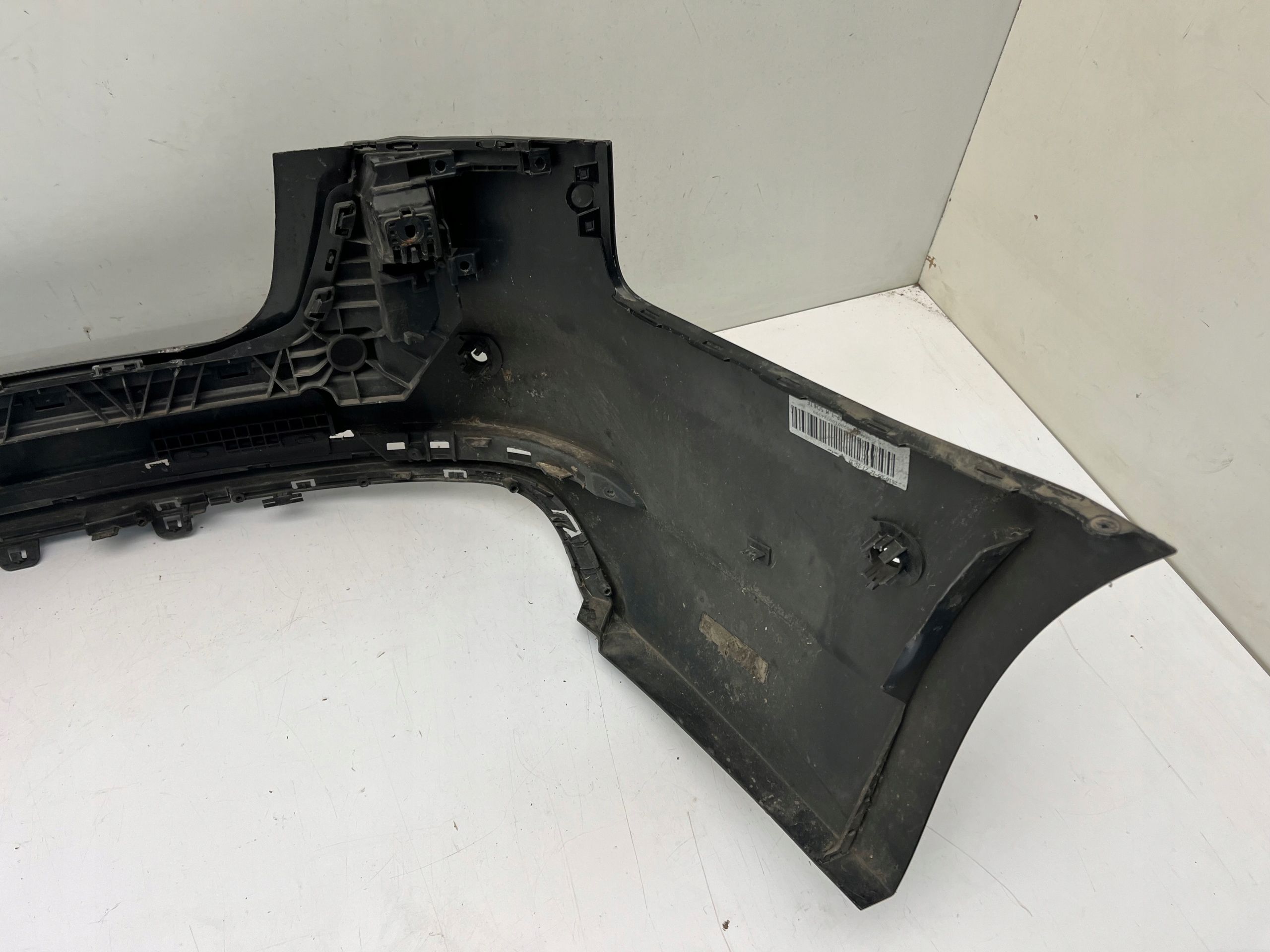 Audi A4 B9 8W9 Kombi s line Zderzak Tylny tył 6xPDC oryginał 15