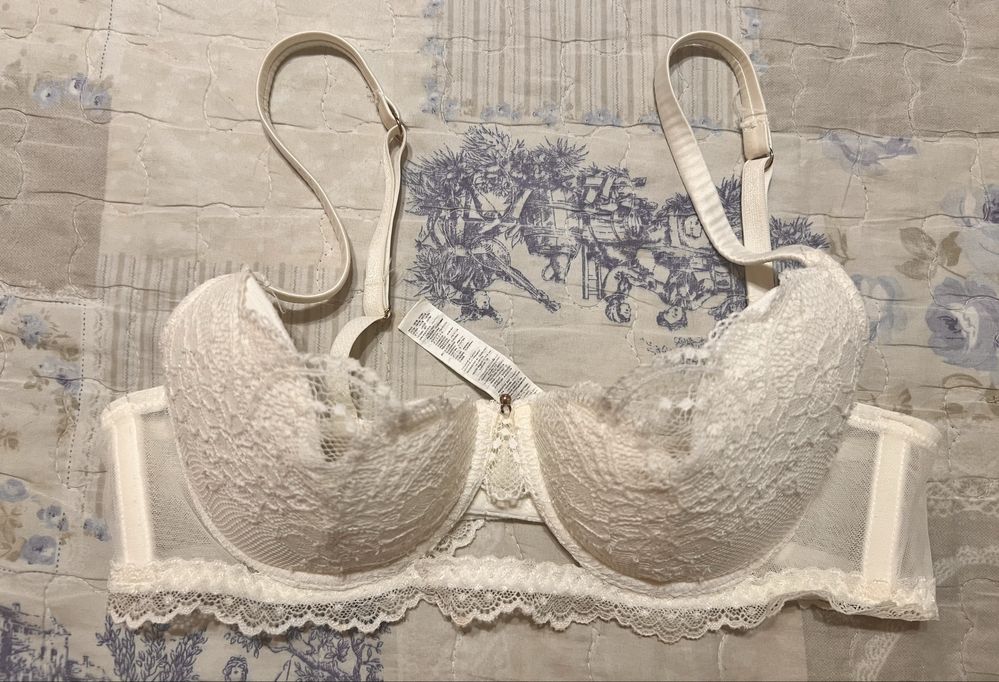 Intimissimi – ніжний бюстгальтер із мереживом