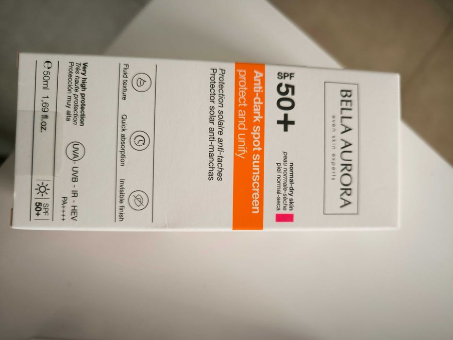 Krem spf50  Bella Aurora - nowy, opakowanie zaklejone oryginalnie