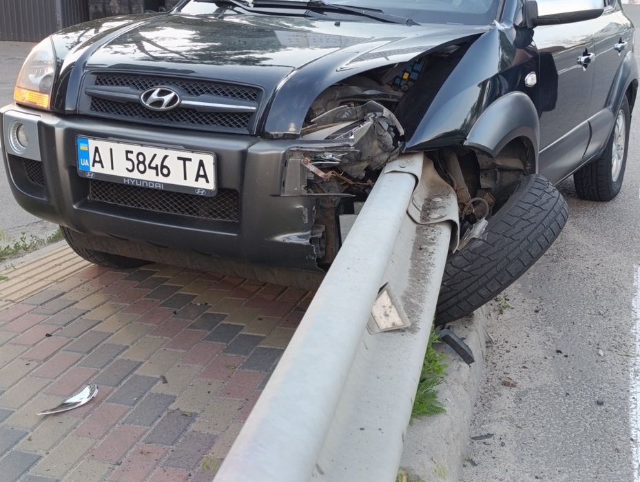 Hyundai Tucson 2.7 л