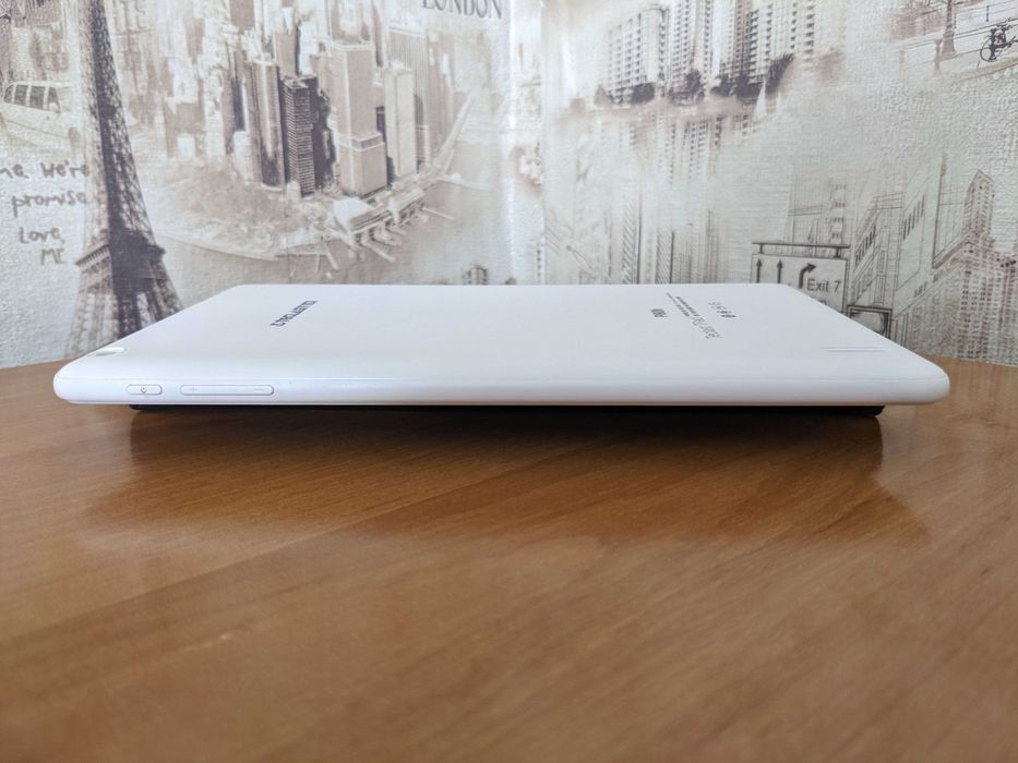 Планшет Teclast P80H + чехол