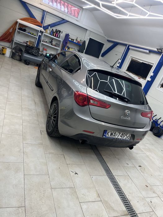 Alfa romeo giulietta 2011