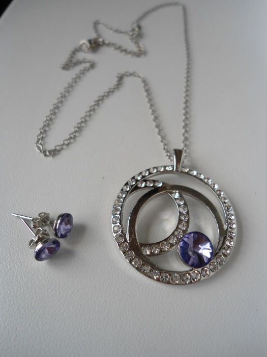 набор украшений ив роше колье и нежные сережки с сиреневыми стразами