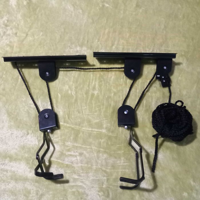 Suporte p/pendurar bicicleta no teto