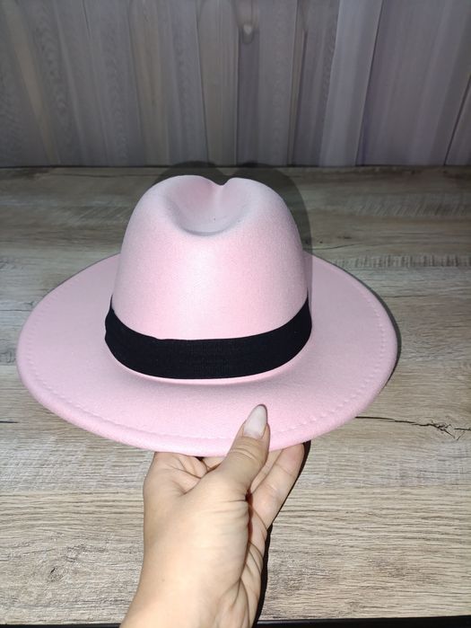 Капелюшок продам