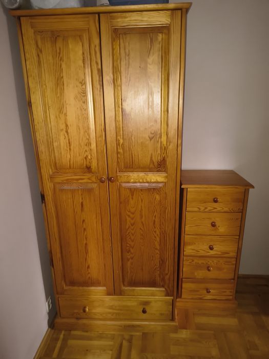 Sprzedam Szafę komplet mebli 4szt.