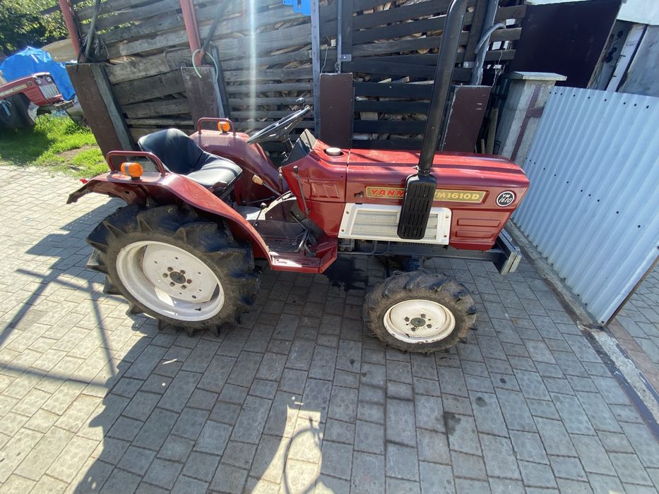 Продам два трактори Yanmar1610D