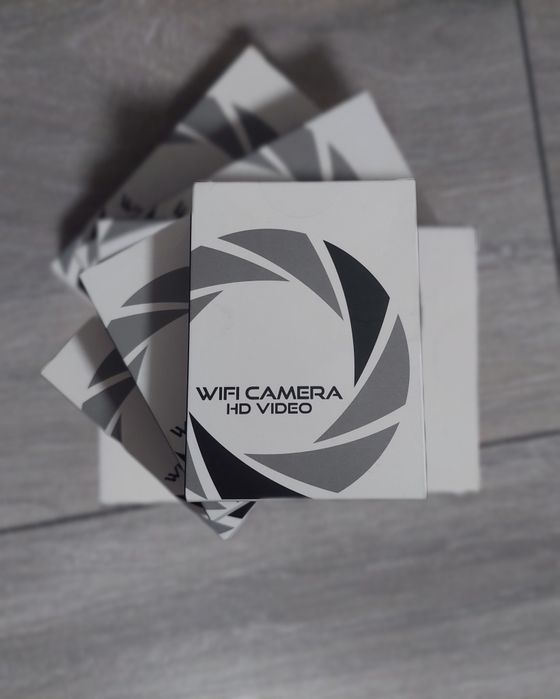 Kamerka Wi-Fi czarna mała kamerka