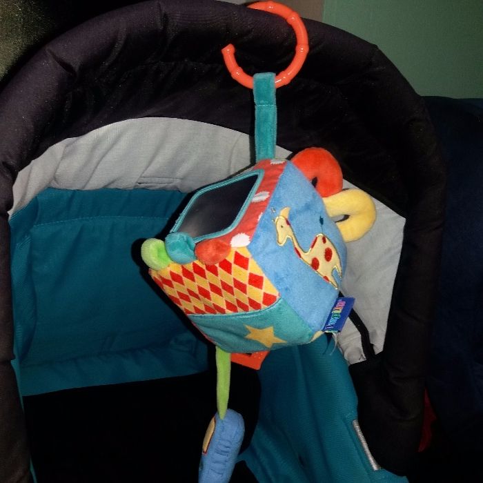 Игрушка Розвиваюча підвіска lupilu на коляску чи ліжечко, або манеж