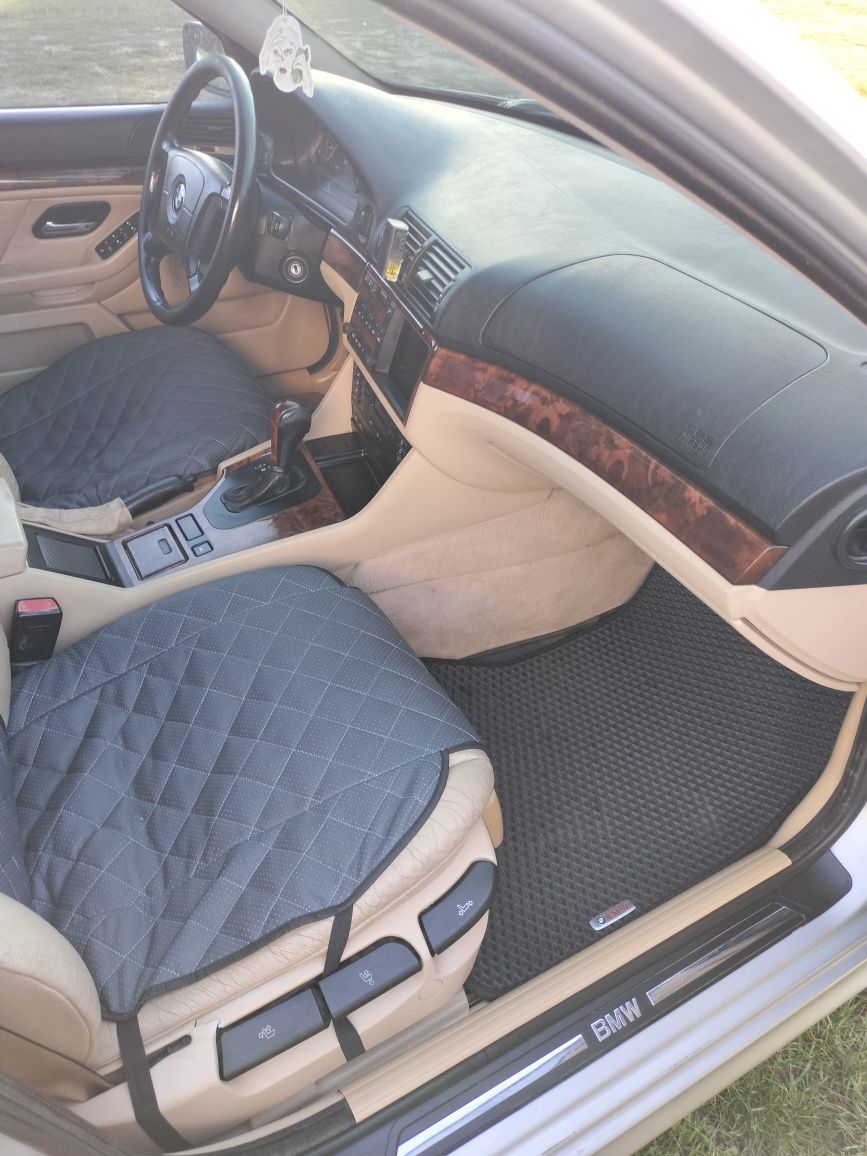 Продам BMW 520 E39