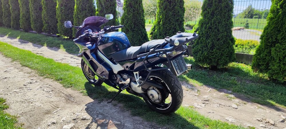 Honda VFR800fi 2000r