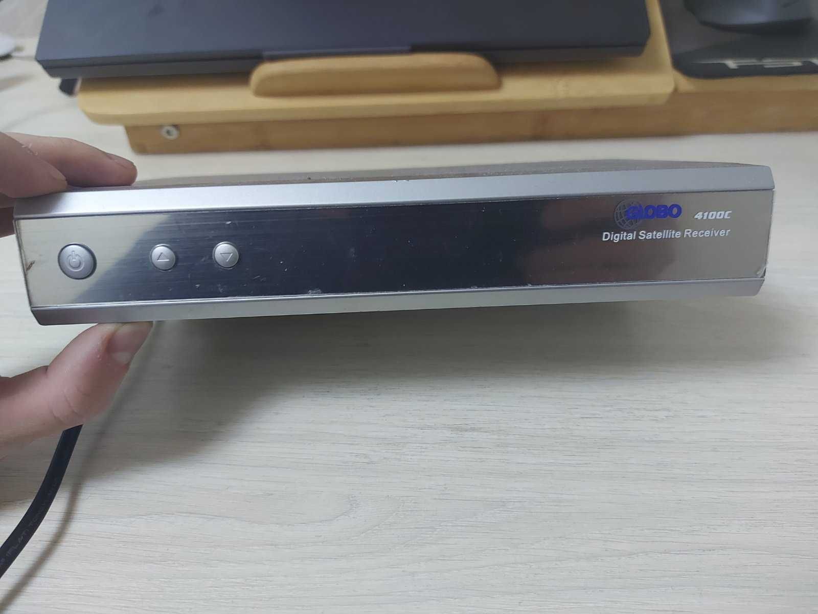 Продам спутниковую тарелку с тюнером GLOBO4100