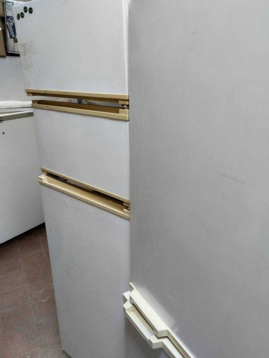 Продам холодильники б/у в робочому стані