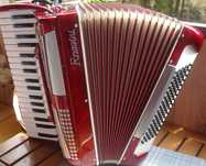 Akordeon ROSSINI 80 basów