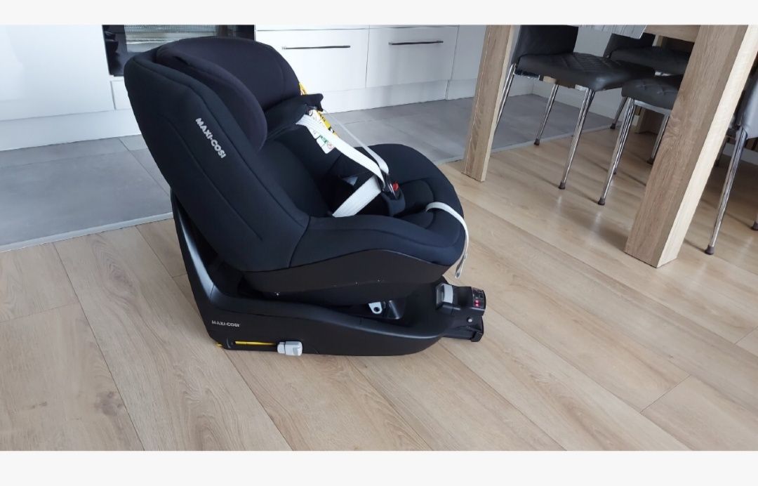Fotelik Maxi Cosi Pearl Pro 2 i-Size z bazą Maxi Cosi FamilyFix one