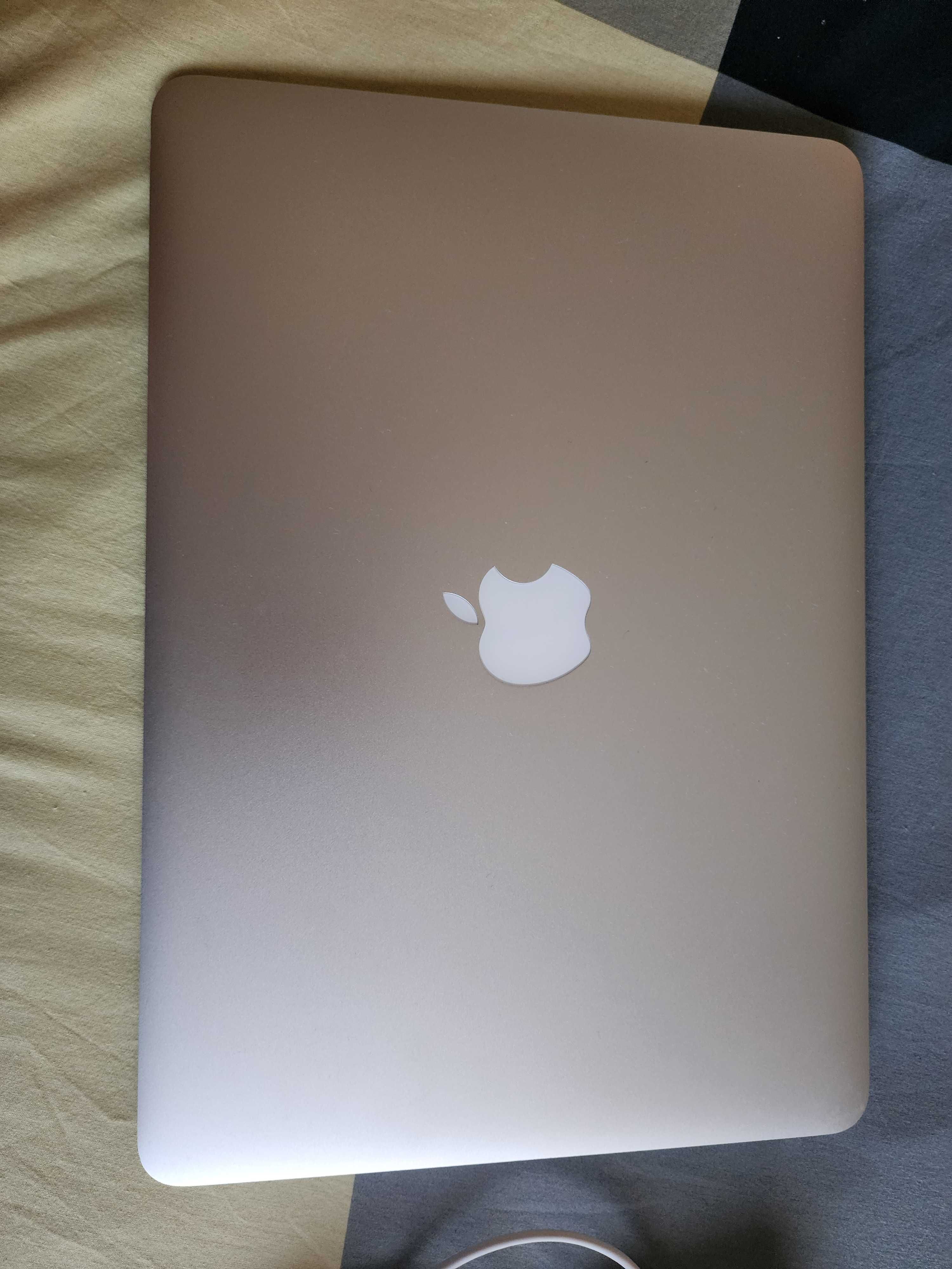 Apple Macbook Air 13" 2014