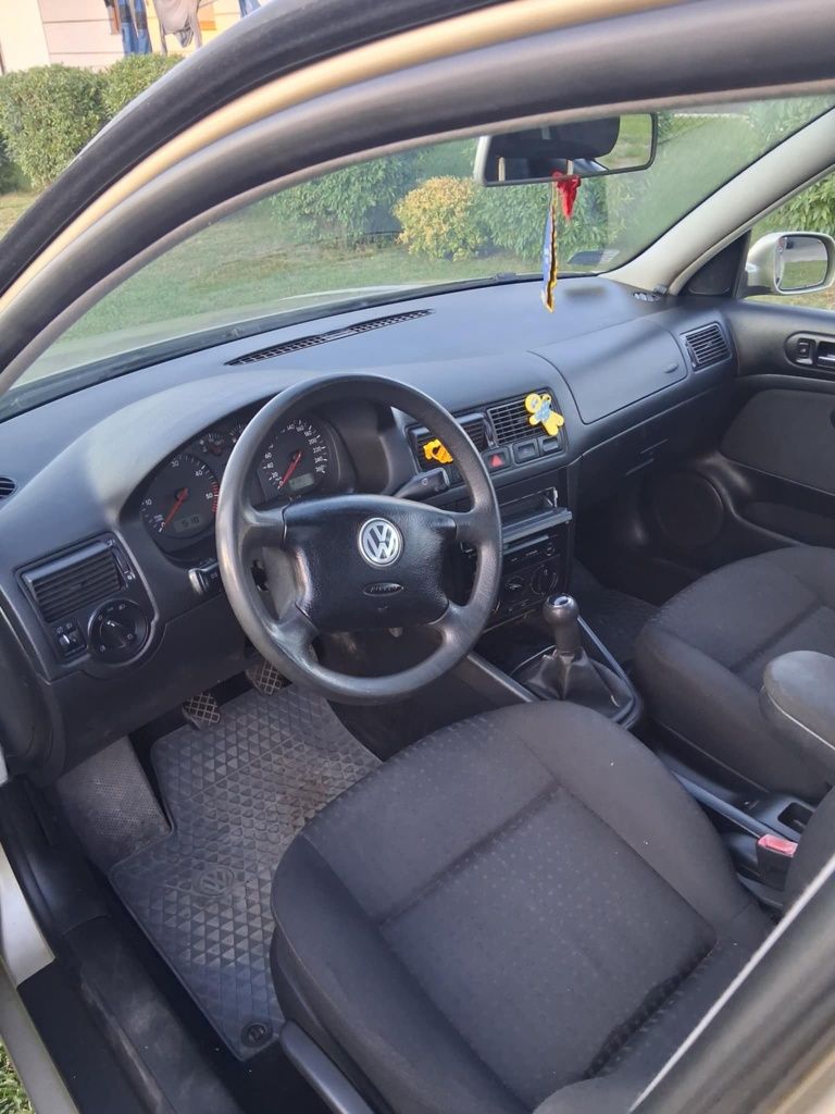 Volkswagen Golf IV
