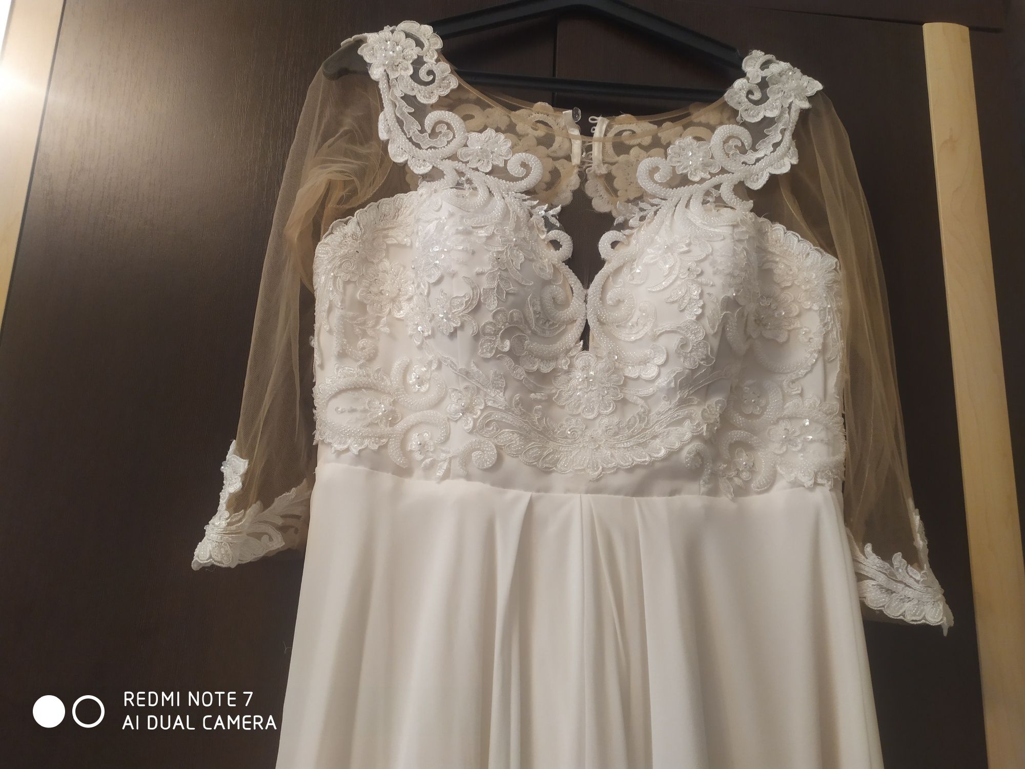Свадебное платье 48-52 размер ,регулируется с помощью корсета
