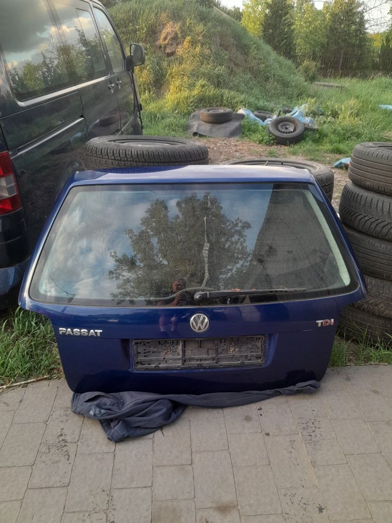 Klapa tył passat b5fl kombi 2003r, kod lakieru LC5X