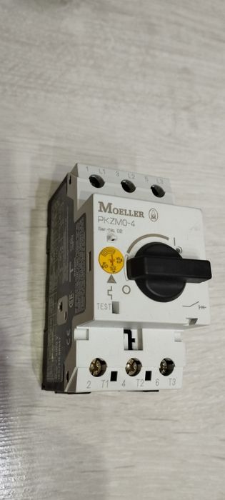 Wyłącznik silnikowy Moeller PKZM0-4