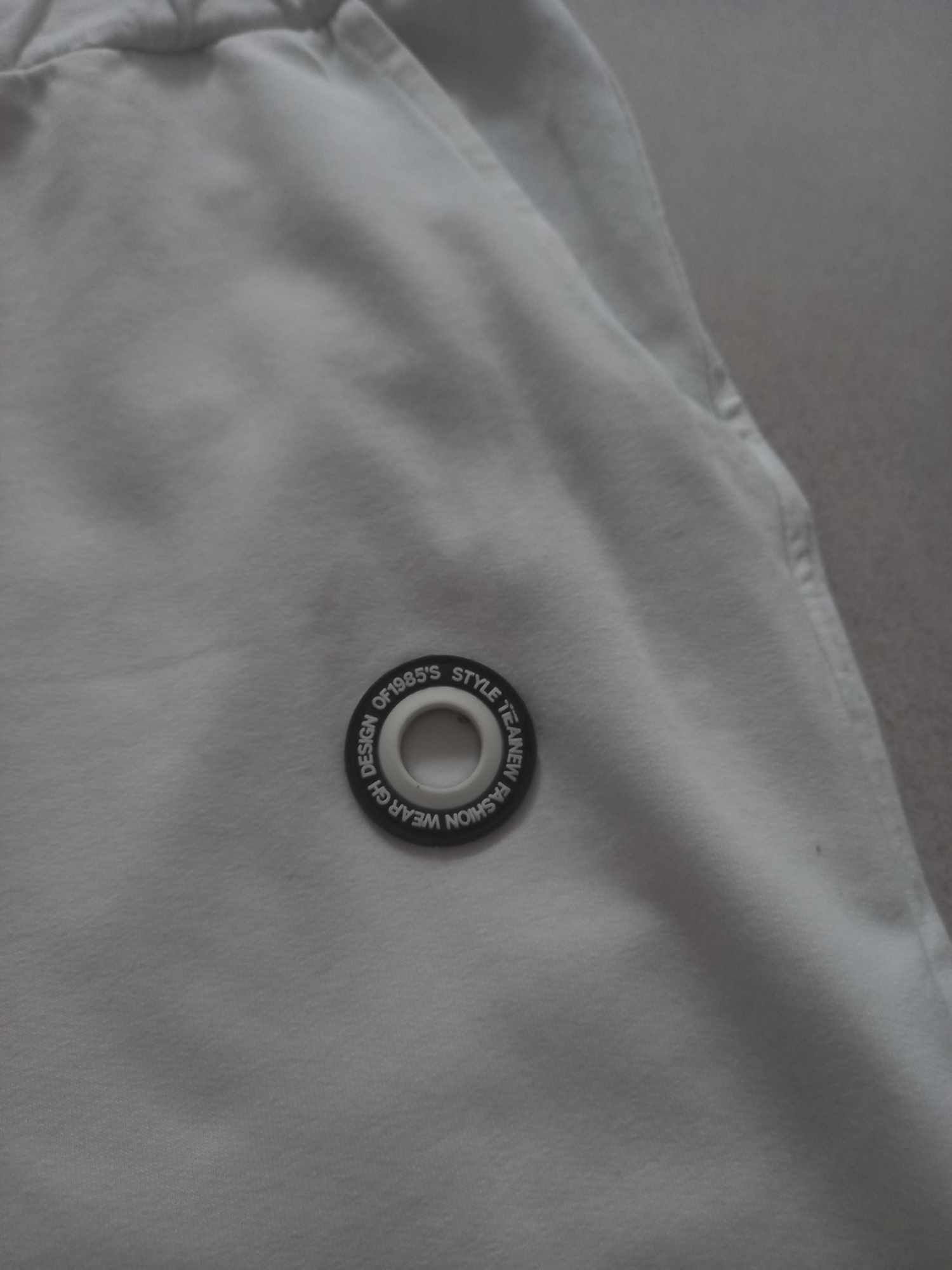 Spodnie dresowe damskie bawełniane białe rozmiar S-M