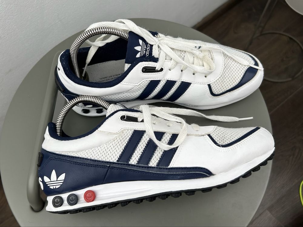 Оригінал! Кросівки Adidas La Trainer 42.5 розмір 03729
