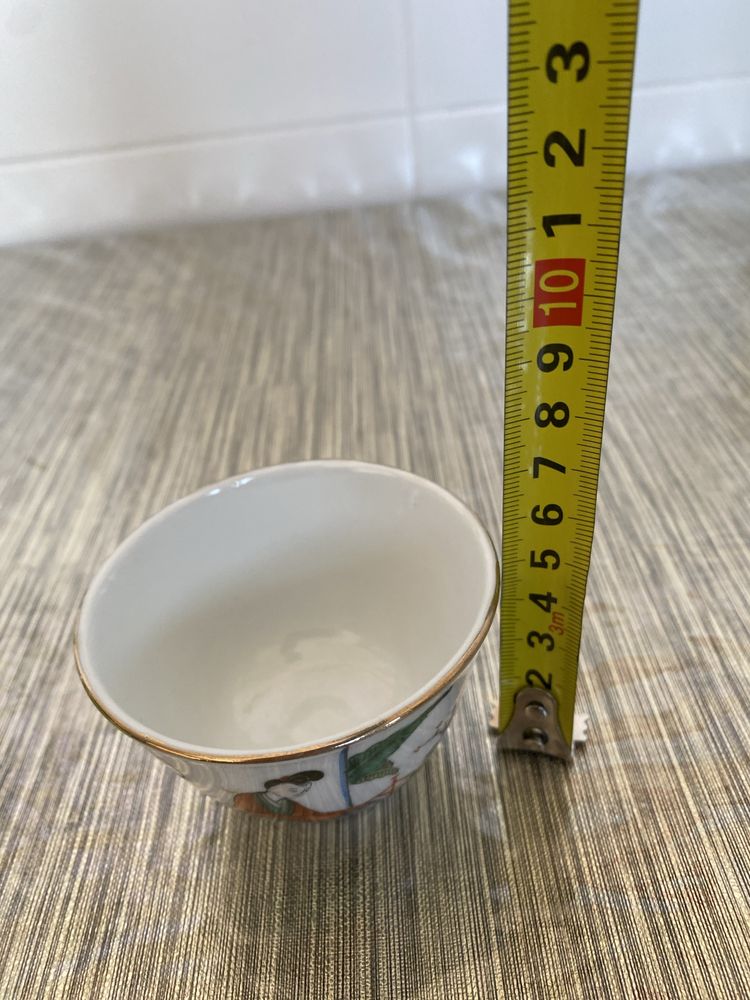 Chá de saque de porcelana antigo