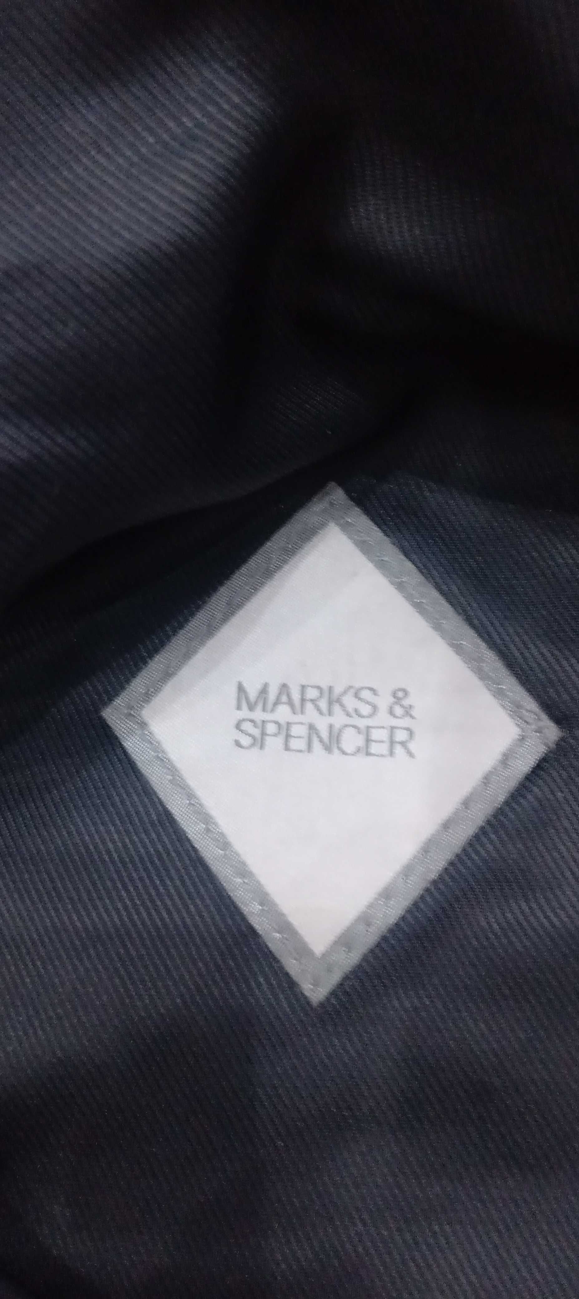 Кепка mark&spenser и две другие