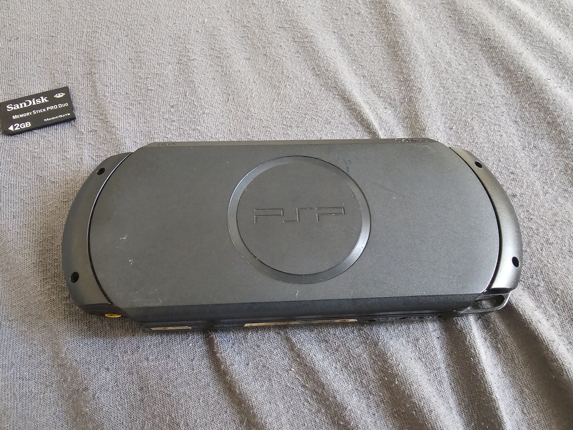 Psp e1004 street uszkodzone