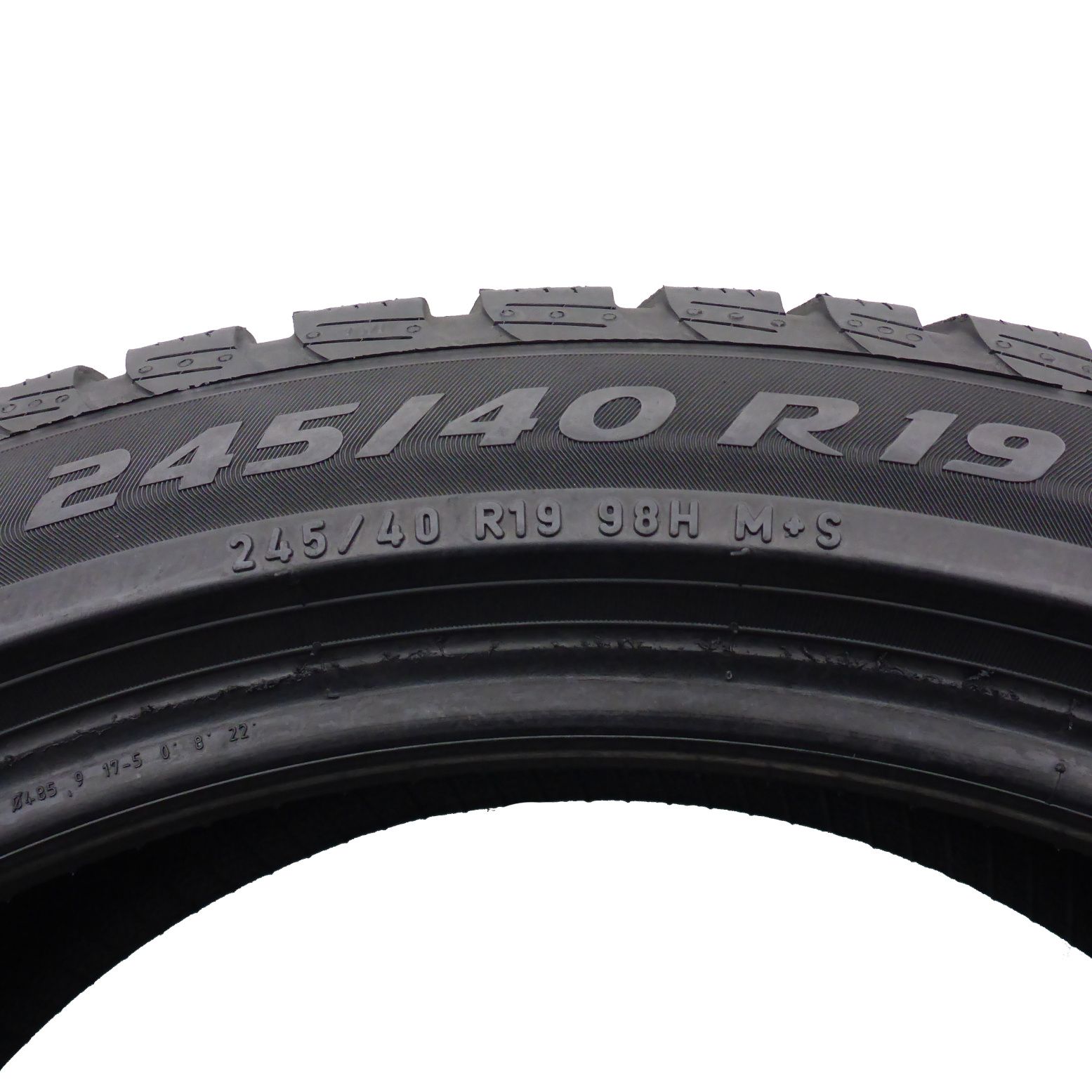 245/40/19 Pirelli 245/40R19 98H Sottozero 3 BMW RSC Zima 6-7mm 2018