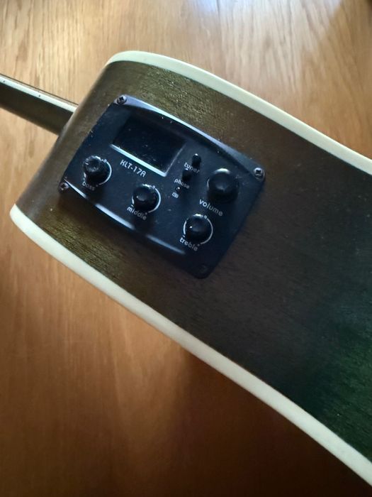 Guitarra Electro-Acustica, academy modelo 05AE